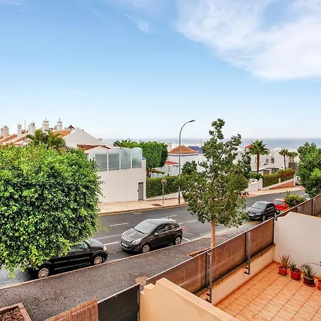 El Paraiso, Beautiful Swimming Pool With Ocean View, Parking, Fiber Daire *