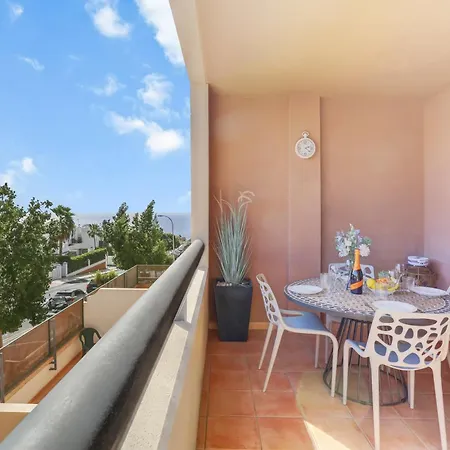 El Paraiso, Beautiful Swimming Pool With Ocean View, Parking, Fiber Daire *